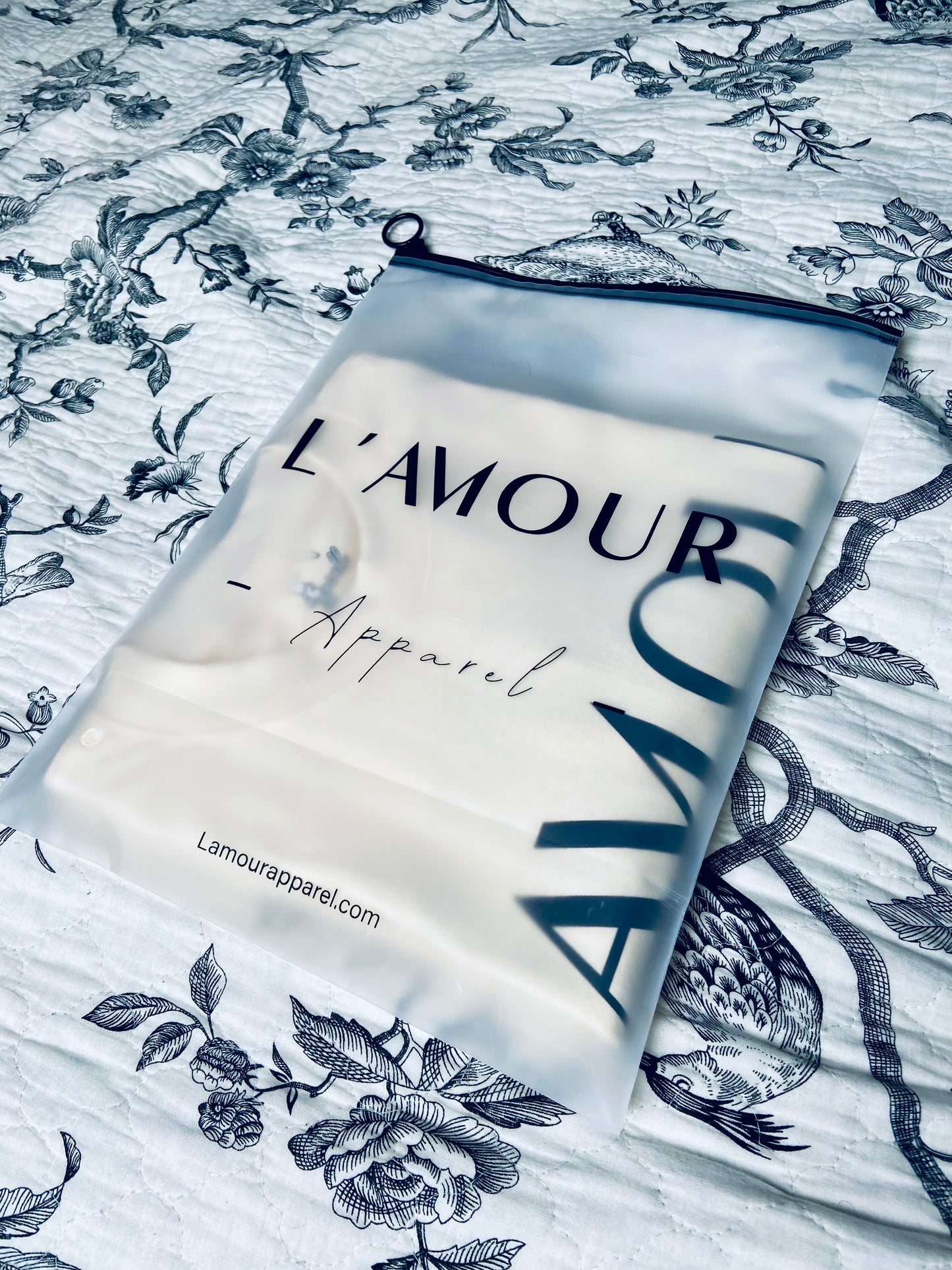 “La Caméra” T-Shirt (Cream)